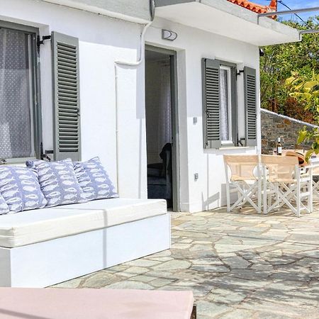 Villa Lemonia Glossa Exterior photo